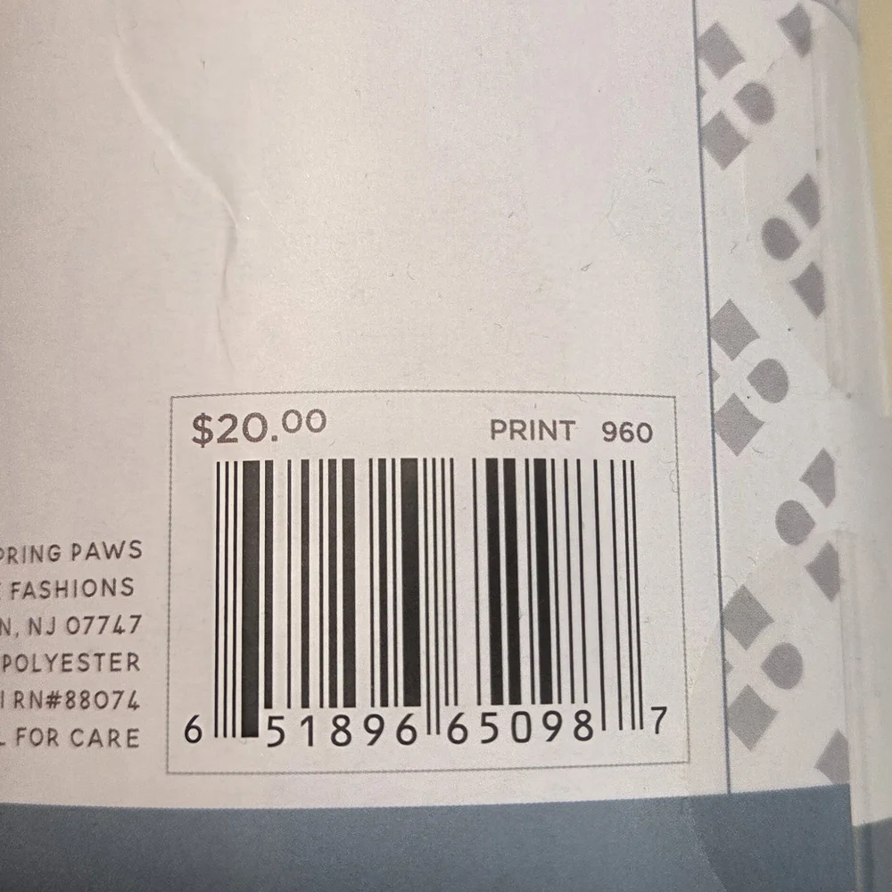 INFINITY Home Fleece Throw - Paw Print Pattern - New